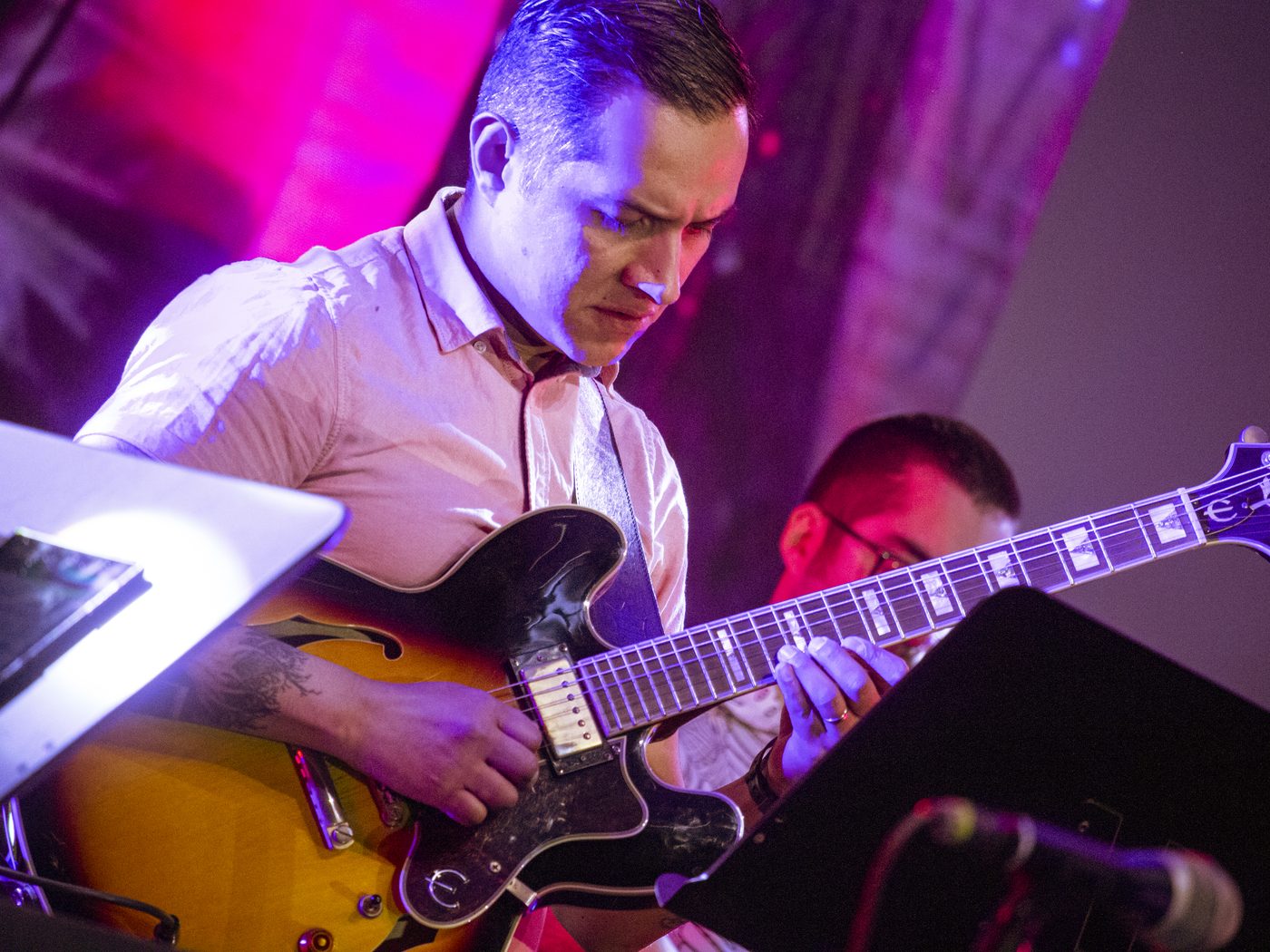 Guitarrista de Extravaganza The Show